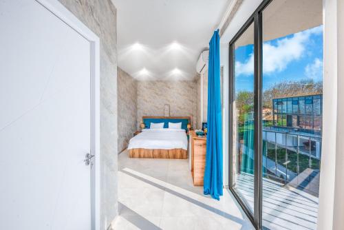 2 double beds