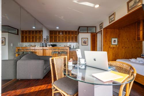 Chateau Studios by Vibrant