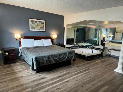 Express Inn-Rahway - image 2
