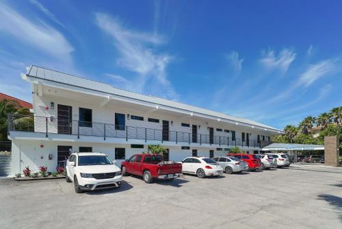 553607415 Anna Maria Beach Resort
