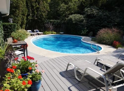 Private pool oasis, walk to the beach and Lake Michigan!