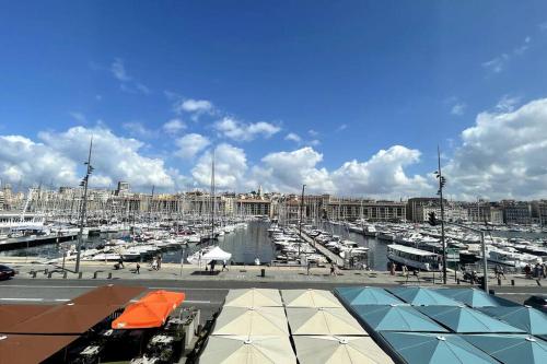 Vue imprenable sur le Vieux Port de Marseille - Location saisonnière - Marseille