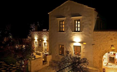 Stunning Chania Villa | Villa Frieza | Duplex Cottage with Shared Pool | Ayios Pavlos, Gavalochori