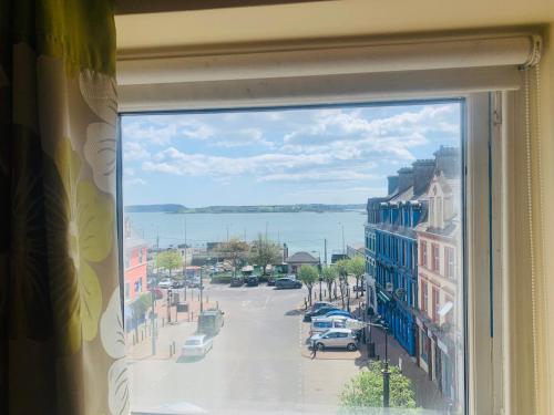 Sea view Flat Cobh