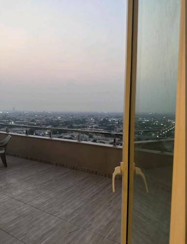 Gold Crest Mall One-bed Deluxe Apartment - image 6