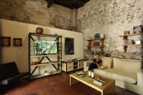 553634394 Orchid House San Miguel de Allende