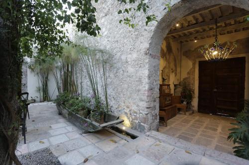 553634409 Orchid House San Miguel de Allende