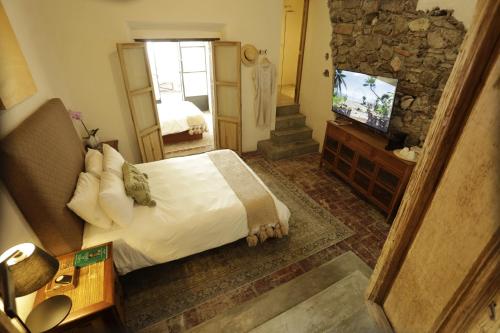 553634832 Orchid House San Miguel de Allende