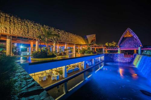Kingdom of the Sun in Jarretadera, Mexico