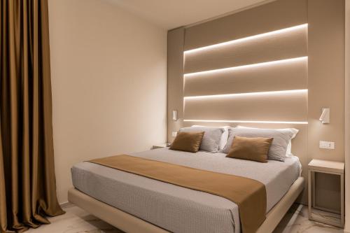 Bologna Centrale 1 Room Type - Deluxe Double Room