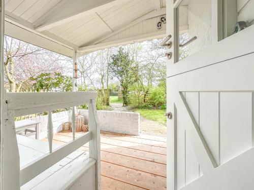 Θέα, Sol in Κάλλανστονγκ