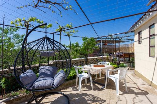 สระว่ายน้ำ, Family friendly house with a swimming pool Vinez, Labin - 22240 in วิเนซ