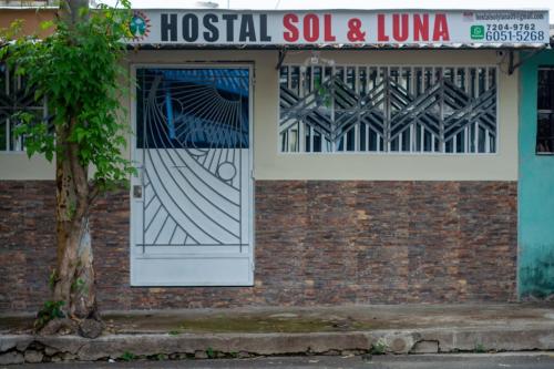 Hostal Sol y Luna