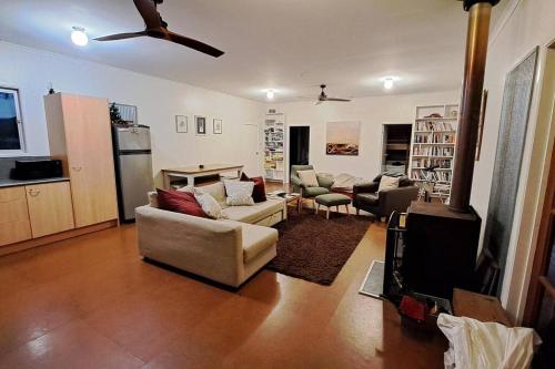 Eucalyptus Escape - Privacy in the Hinterland