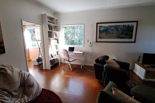 Eucalyptus Escape - Privacy in the Hinterland