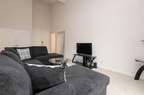 Spacious one bedroom apartment in Marina Del Rey in Los Angeles, USA