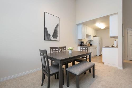 Spacious one bedroom apartment in Marina Del Rey in Los Angeles, USA