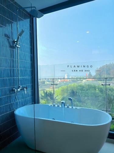 Facilities, Flamingo Hai Tien - Can goc 2 Phong - View 2 mat bien in Hoang Truong Beach