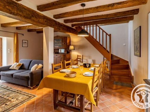 Gîte confortable 2 chambres avec jardin, animaux admis, Wifi, parking - FR-1-622-80 (Gite confortable 2 chambres avec jardin, animaux admis, Wifi, parking - FR-1-622-80) in Vihiers