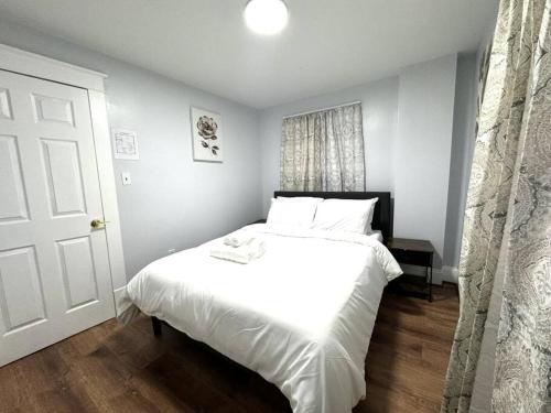 Getaway at Falls-3 Beds-Slips 6 in Niagara Falls, USA