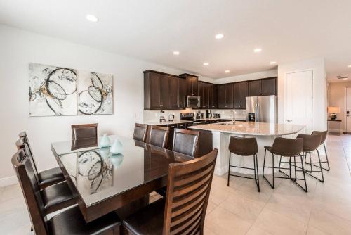 Encore Resort 5 Bedroom Home with Pool (2100) - 편의 시설/서비스