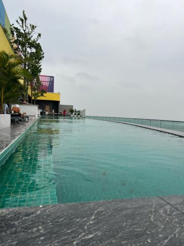 Swimming pool, Flamingo Hai Tien - Can goc 2 Phong - View 2 mat bien in Hoang Truong Beach