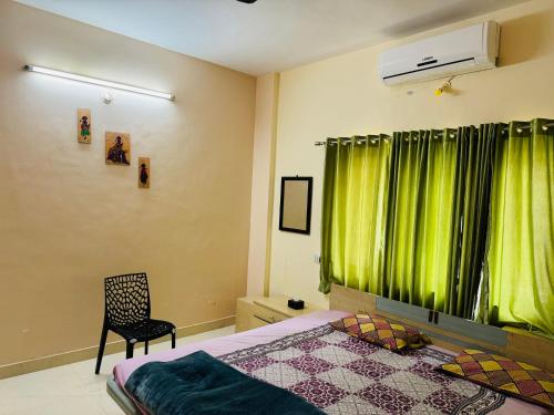 Swaradhya Hillside Villa 3BHK -AC - WiFi - SmartTV - Parking - Kitchenette - Near Lonavala