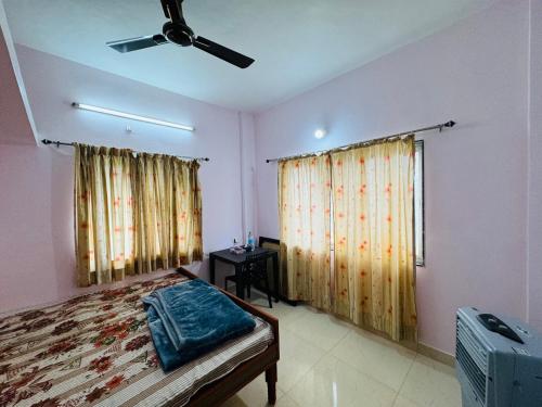 Swaradhya Hillside Villa 3BHK -AC - WiFi - SmartTV - Parking - Kitchenette - Near Lonavala