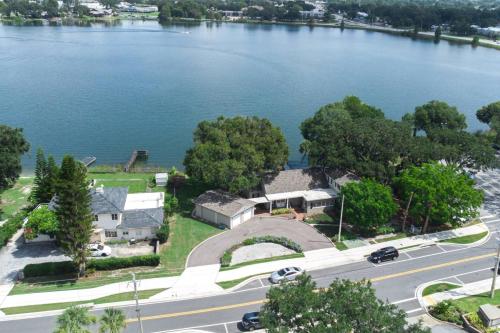 Lake Silver V - Lake House with Dock - Legoland Getaway!