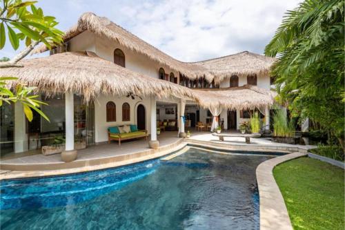 House Lizard 3 BR Private Pool Villa AN04