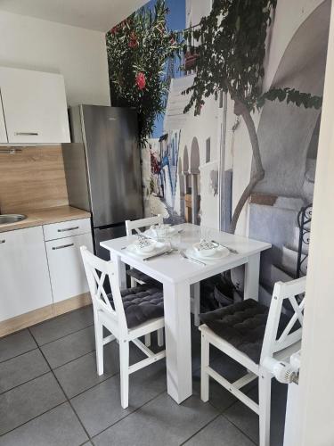 Ferienwohnung Monteurewohnung mit 2 Schlafzimmern,Parkplatz für Großes Fahrzeug vorhanden 8,5m lang (Ferienwohnung Fur Gaste mit Niveau,Monteurewohnung mit 3 separaten Schlafzimmern,Parkplatz fur Große) in Wadersloh