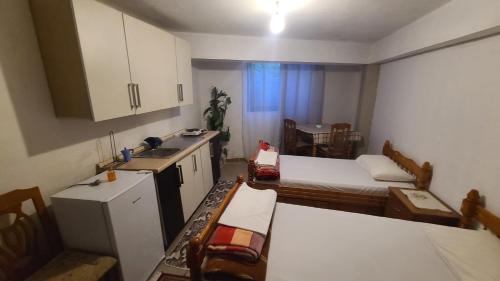 Mance Apartment - Durres