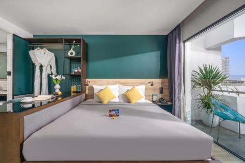 Superior Double Room image 10
