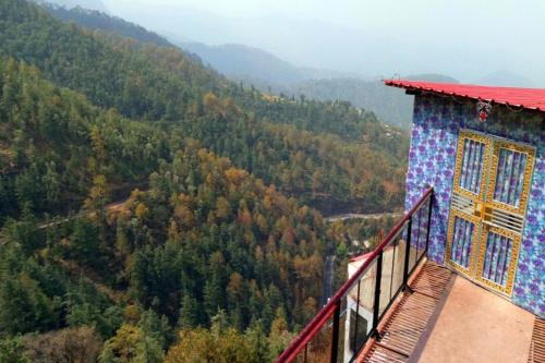 Goroomgo Divine Hills Shimla -Natural Landscape & Mountain View - With Parking Facilities