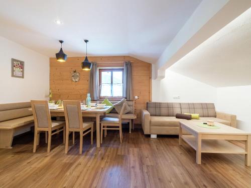 Cozy feel good holiday apartment in Leogang