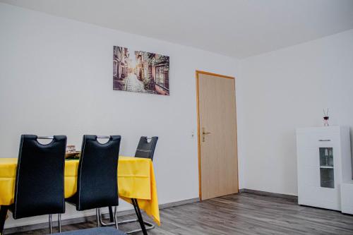 F&F Suites Ilsfeld - 3 Zimmer OG Apartment - Zentral mit kostenfreien Privatparkplätzen und WLAN