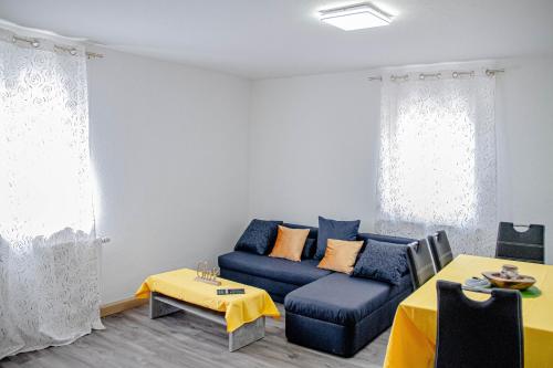 F&F Suites Ilsfeld - 3 Zimmer OG Apartment - Zentral mit kostenfreien Privatparkplätzen und WLAN