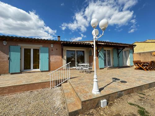 Maison Sorgue proche de la Gare - 6 Personnes - Jardin - Location saisonnière - Sorgues