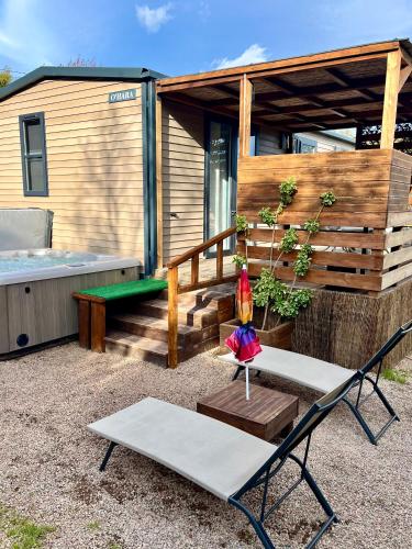 Mobile-home tout équipé avec Jacuzzi