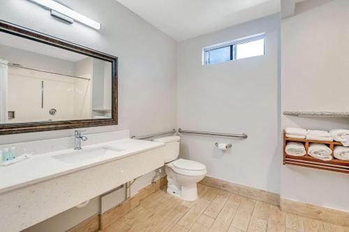 Quality Inn Santa Cruz - image 14