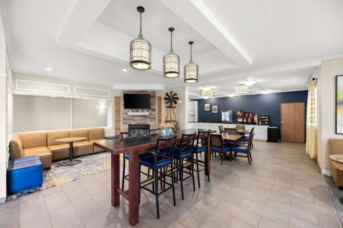Baymont by Wyndham Big Spring - image 10