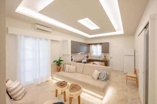 Loukas & Emma Eco Houses, Perissa (foto 6)