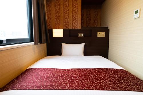 Hotel Links Namba Room Type - Small Double Room