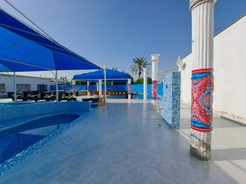 Sharjah International Airport Hotel - Swimming pool