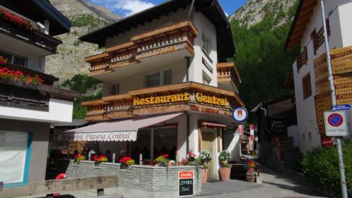 . Pension Central