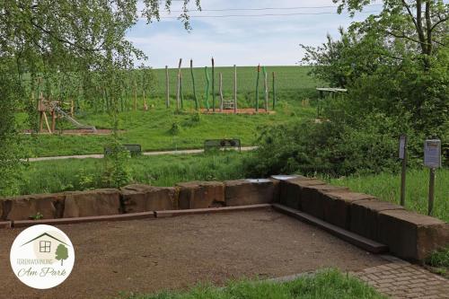 สนามเด็กเล่น, Großzügige Wohnung am Comberg-Park (Großzugige Wohnung am Comberg-Park) in เมทท์มันน์