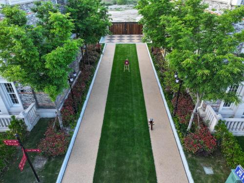 Stanford Garden - image 3