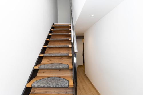 Nikky 2BR apt. in old town centre 2