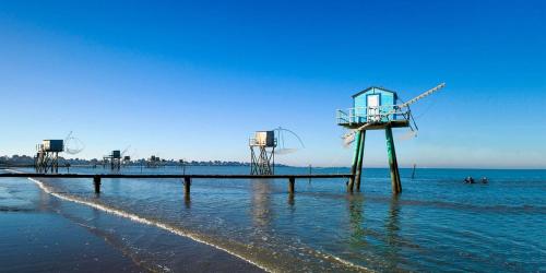 Maison familiale proche des plages avec piscine