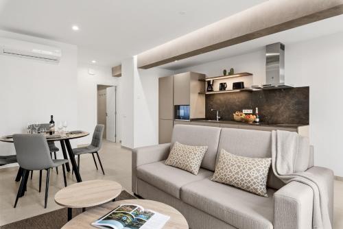 OBSIDIAN Ático Tajinaste